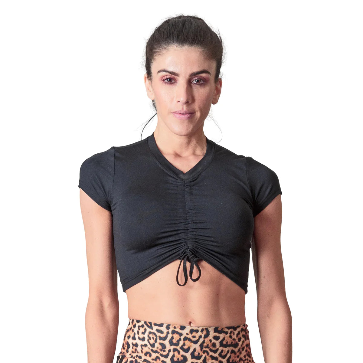 Añade un toque de estilo a tu outfit con estas blusas